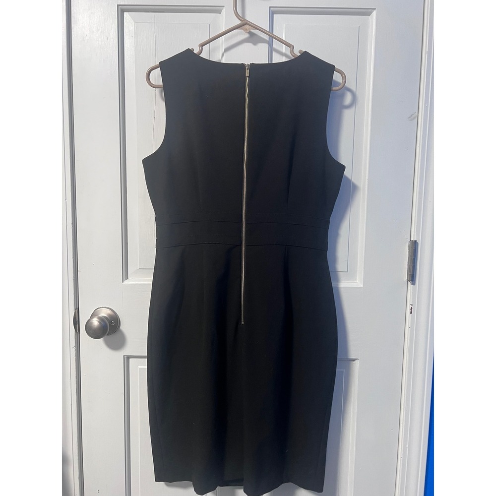 Calvin Klein Sheath Dress Women 10 Black Buckle Waist Zip - Picture 5 of 7